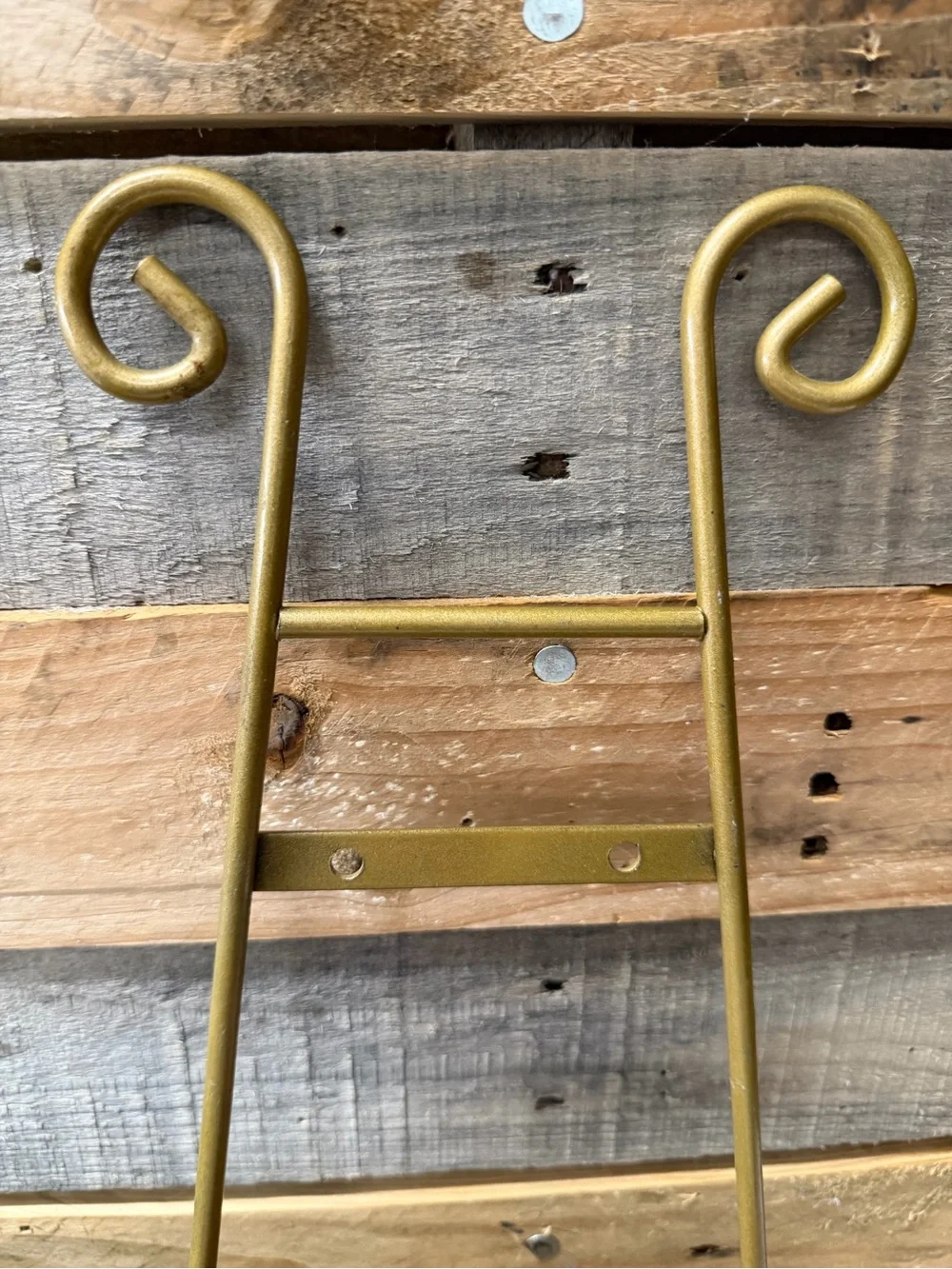 Gold Wrought Iron Scroll Display Wall Plate Rack